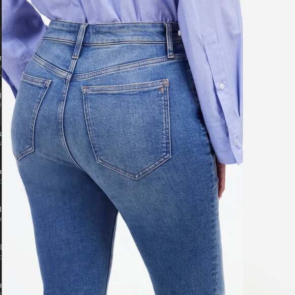 Madewell Curvy Kick Out Crop Jeans in medium blue wash size 28 - Picture 6 of 16